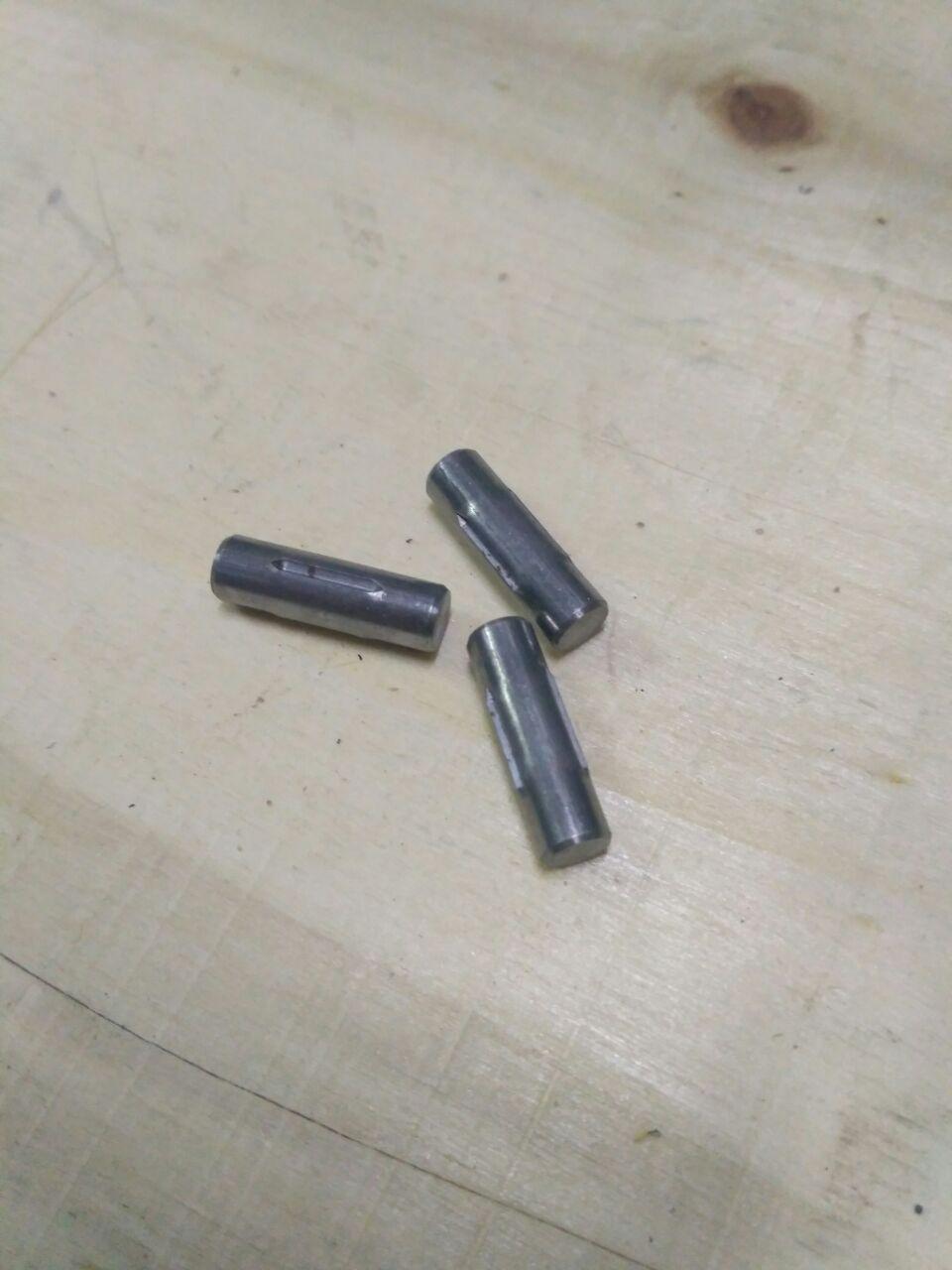 ШПИЛЬКИ НАПРЯМНІ BPW 6x19 pin, 5mm