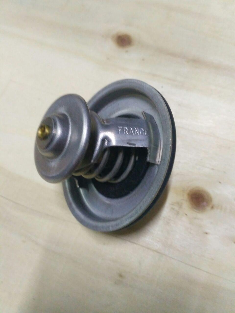 ТЕРМОСТАТ СИСТЕМИ ОХОЛОДЖЕННЯ (87°C) AUDI 100, 200, 80, 90, A6, CABRIOLET