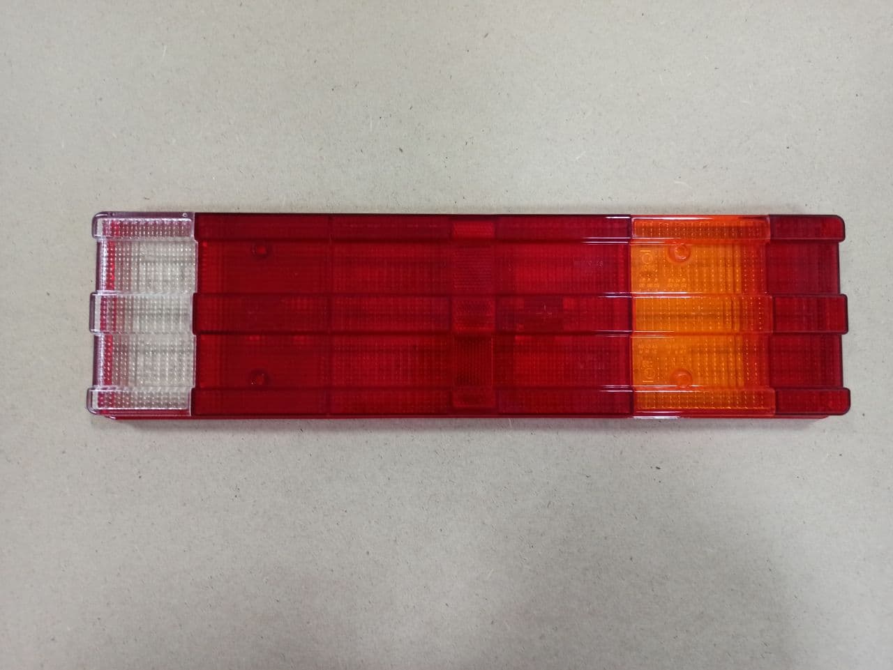 СКЛО ЛІХТАРЯ MB РЕБР./ЛІВ./