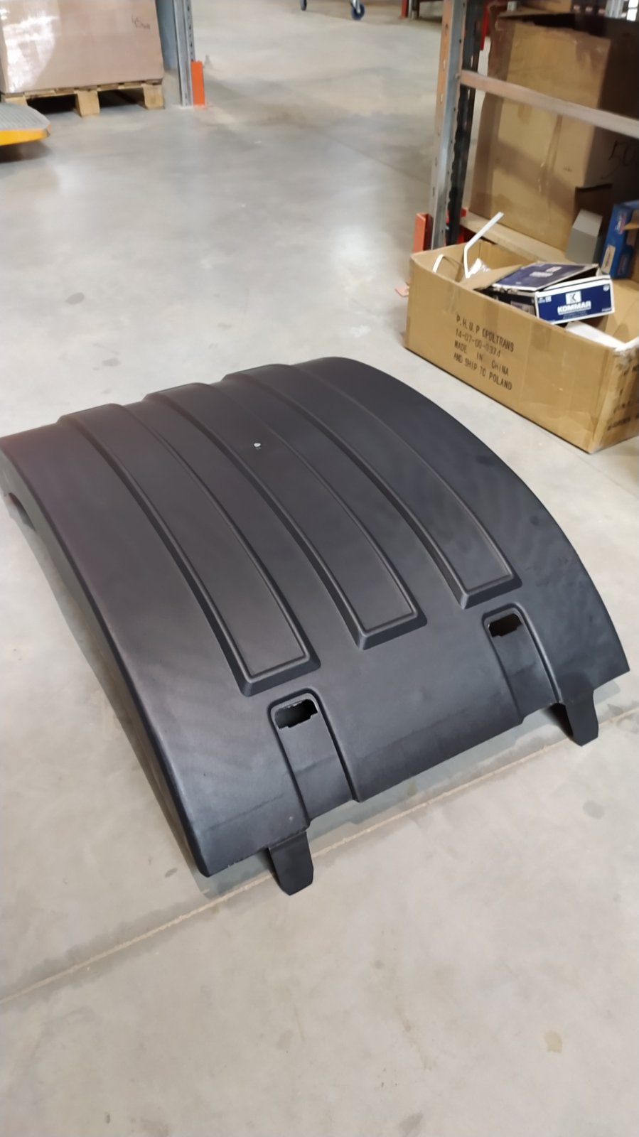 БРИЗГОВИК ЗАДНІЙ ВЕРХНЯ ЧАСТИНА ВИСОТА 190ММ VOLVO FH-13