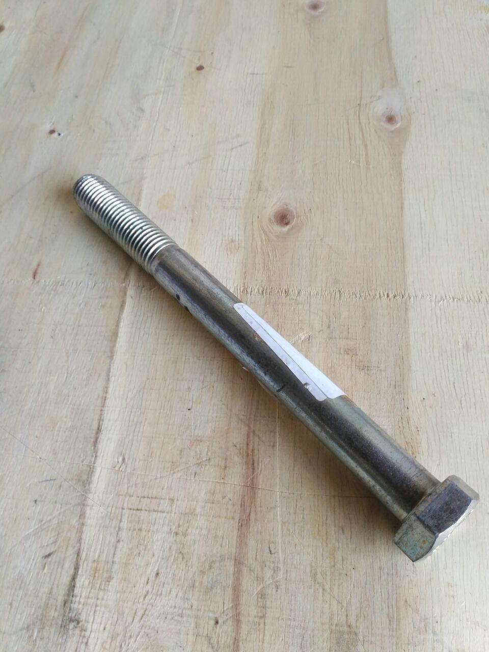 БОЛТ РЕСОРИ M20X220