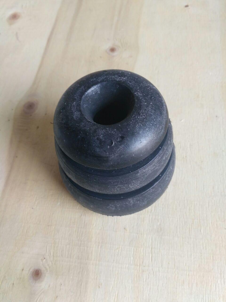 ВІДБІЙНИК РЕСОРИ  IVECO